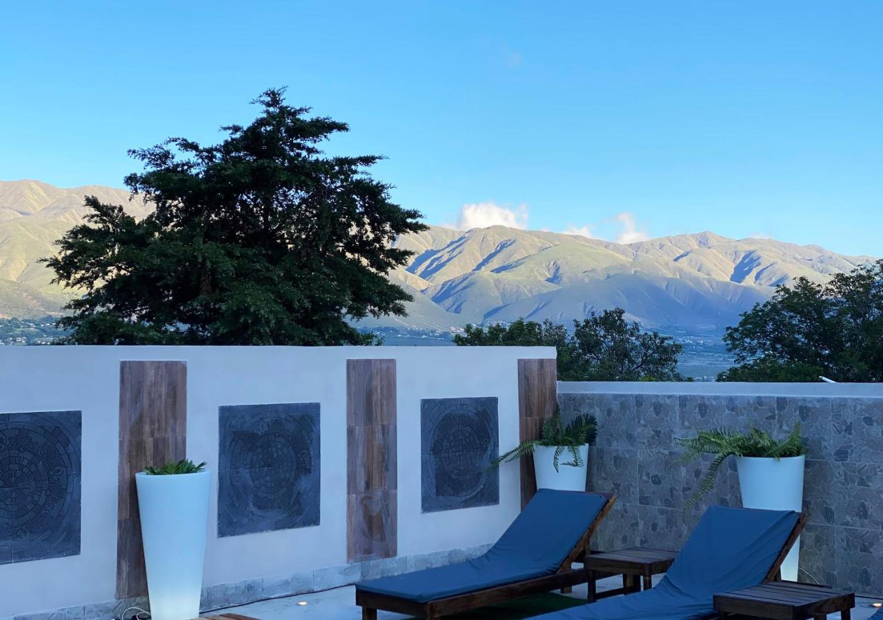 Colonial Hotel 3*
