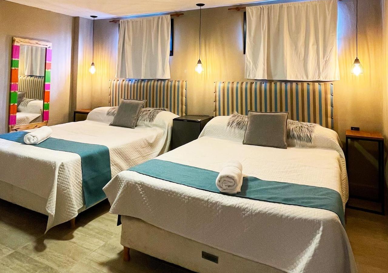 Colonial 3*
